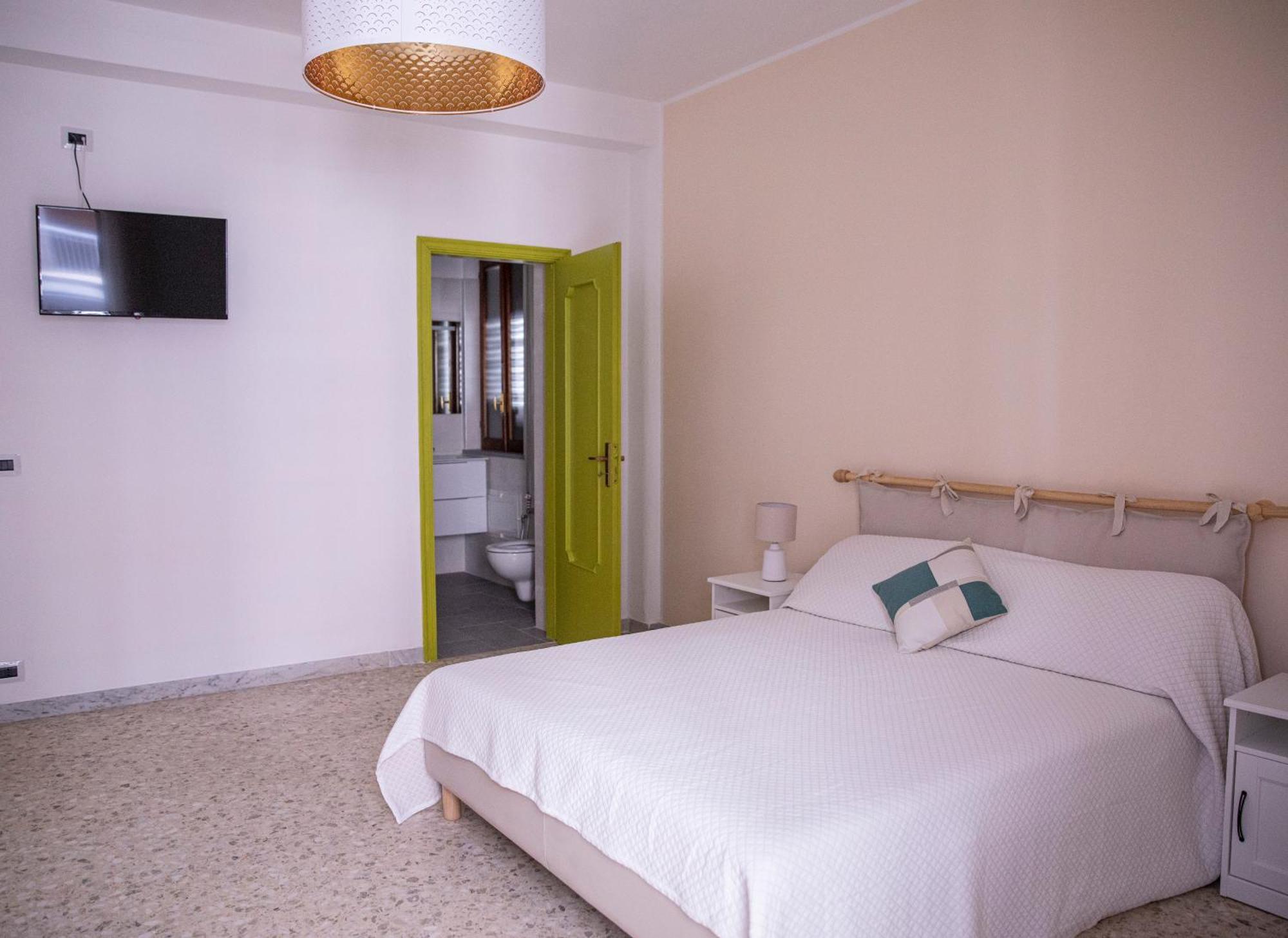 Green Rooms Bari Exterior photo